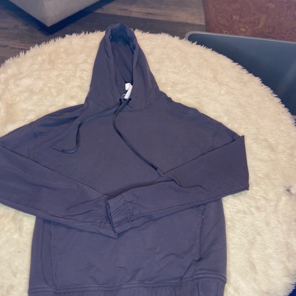 lululemon athletica Tops - Lululemon Athletica size 4 hooded sweatshirt with open back in grayish/purple